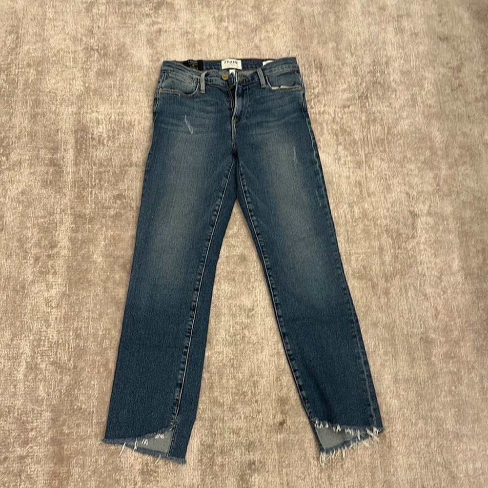 Frame Le high straight women’s jeans. Size 26.